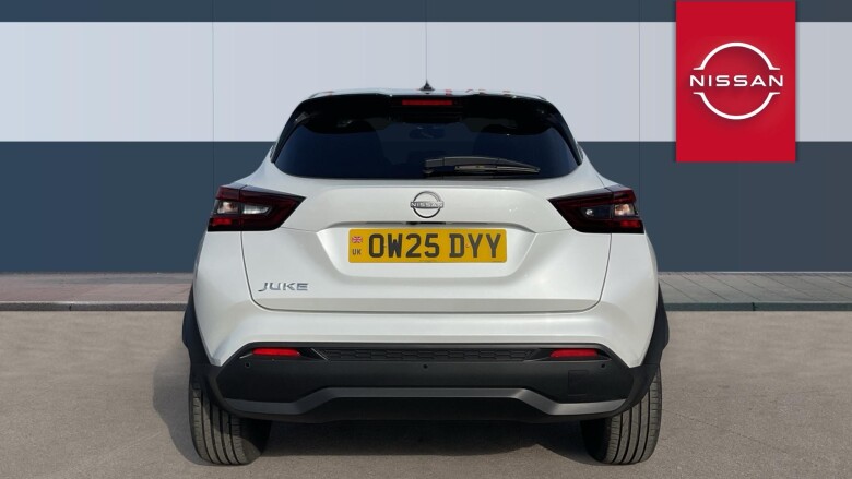 Nissan Juke 1.0 DiG-T N-Connecta 5dr Petrol Hatchback